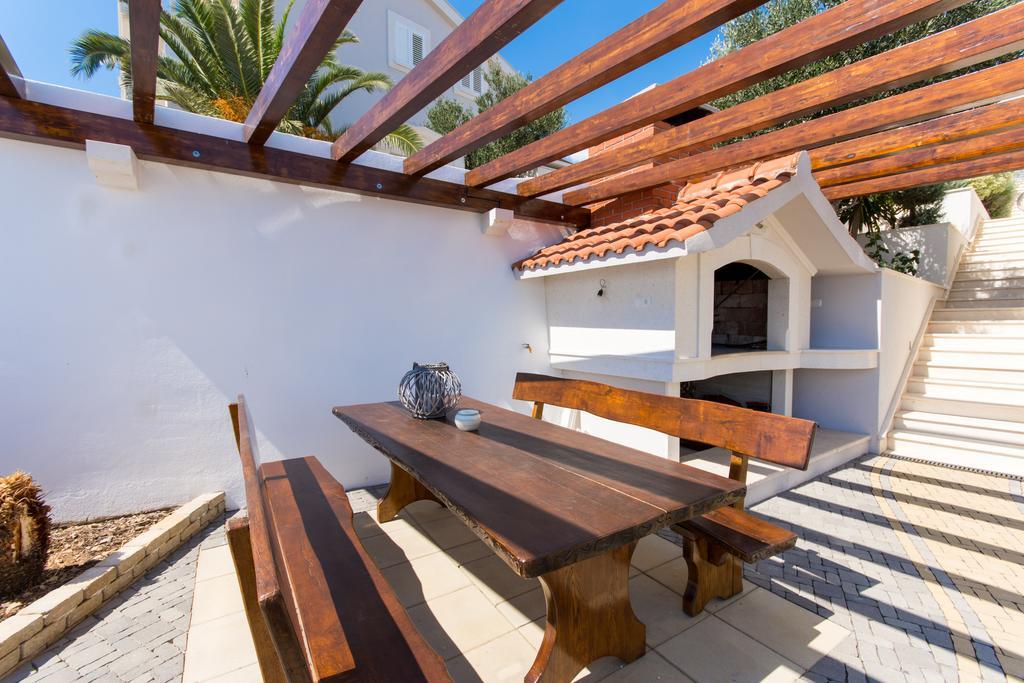 Apartments Wisibada Trogir Extérieur photo