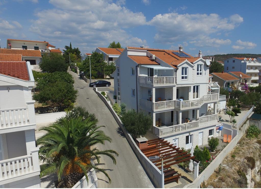 Apartments Wisibada Trogir Extérieur photo